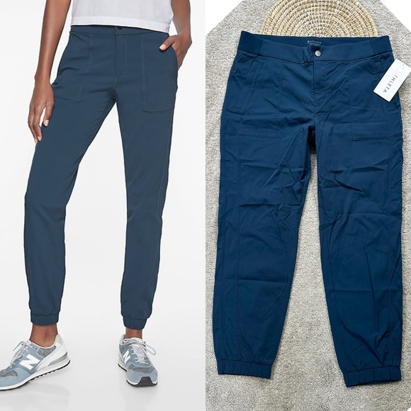 NWT Athleta Women’s Trekkie Joggers 2.0 Pants Outdoor in...